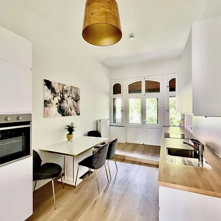 10br Holiday House In - What'app - 0034-635-520-036 - For Reservations! Villa Velbert